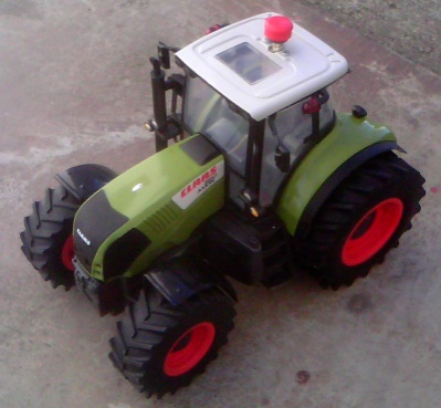 traktor_400